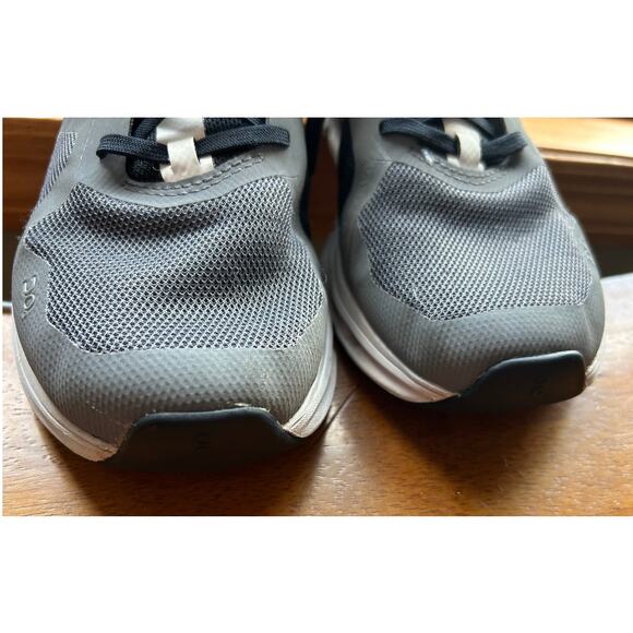 On Running Cloudrunner Black Gray Running Shoes Sneakers Womens 7.5 - Picture 4 of 9